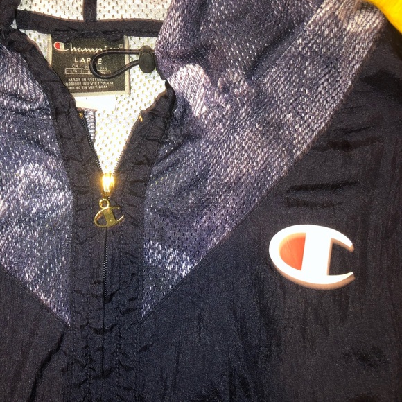 SOLD ON MER-CARI - Picture 5 of 8